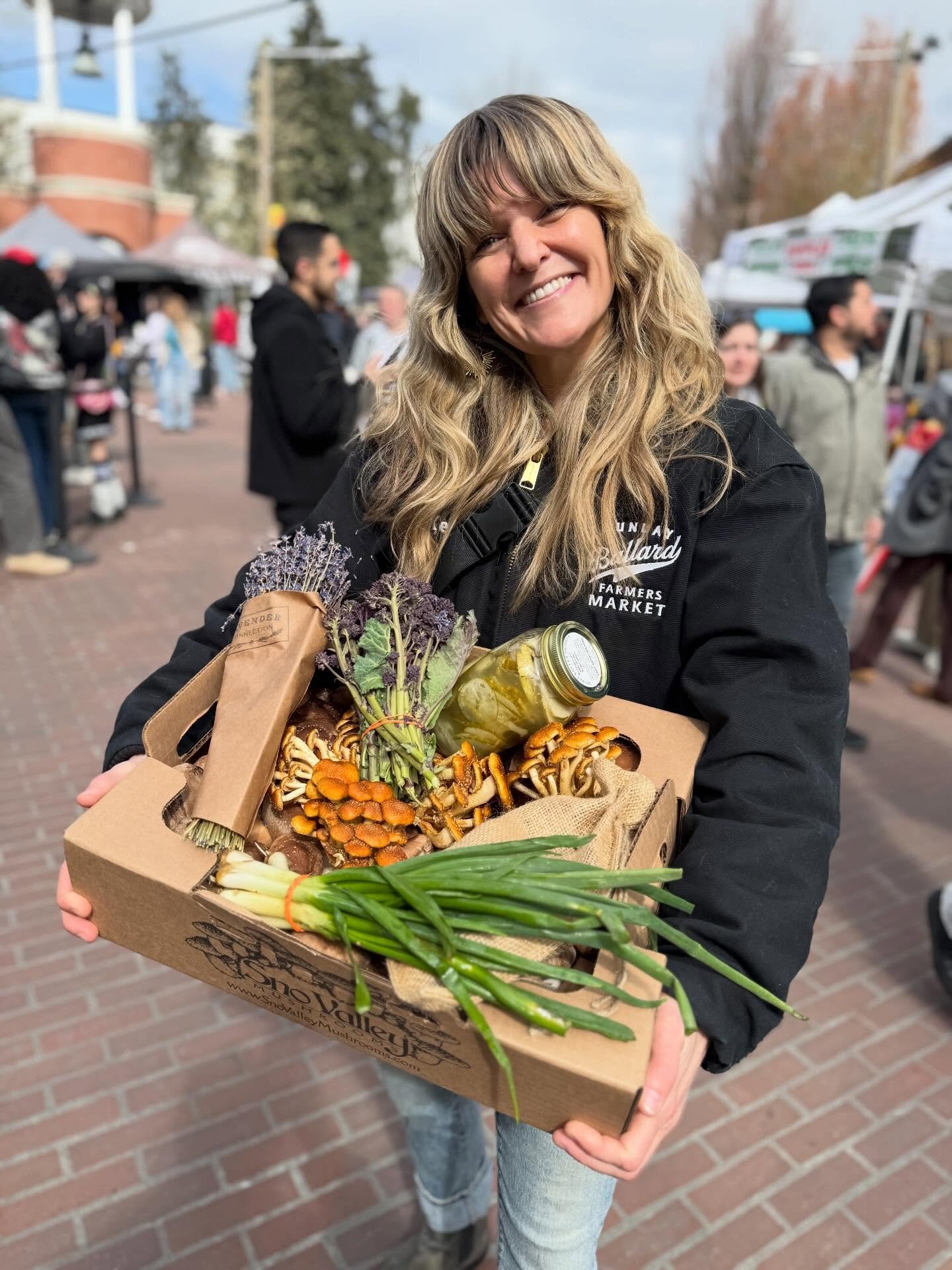 Don&rsquo;t miss out on this Sunday on the final championship round of the @farmore_wa Battle of the Soups with our very own @kellykube competing against @t.juanatacos and @genisethiopiancorner to take away first place!

Just a $10 donation gets you 
