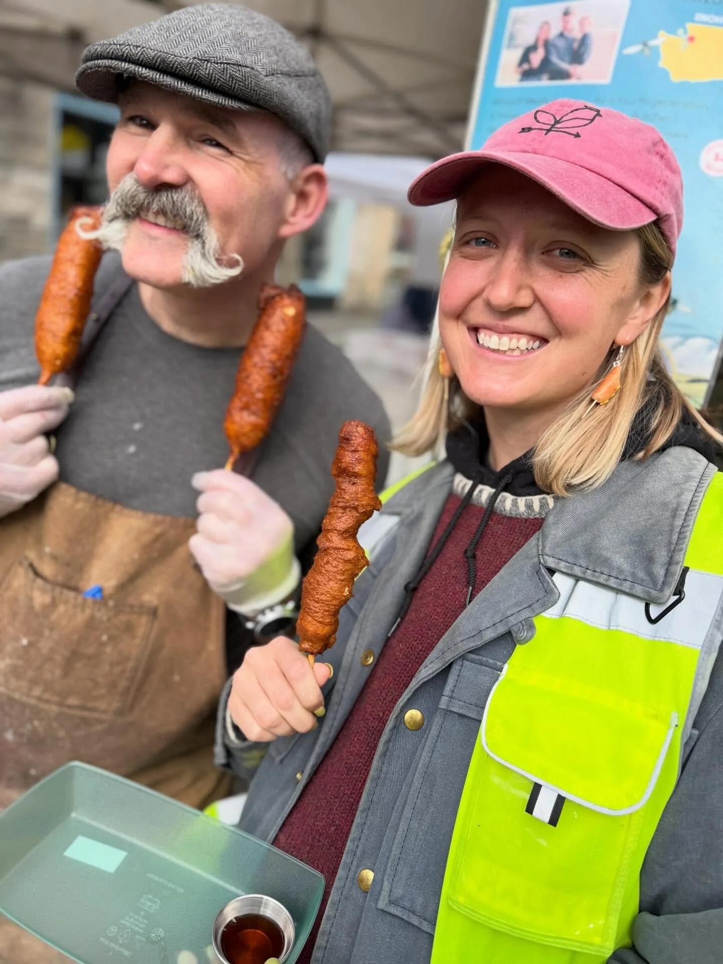 Today is the day to get that market haul that your heart desires at the Ballard Farmers Market!

And while you are here getting that epic market haul swing by the @farmore_wa booth and take part in the championship round of the Battle of the Soups!

