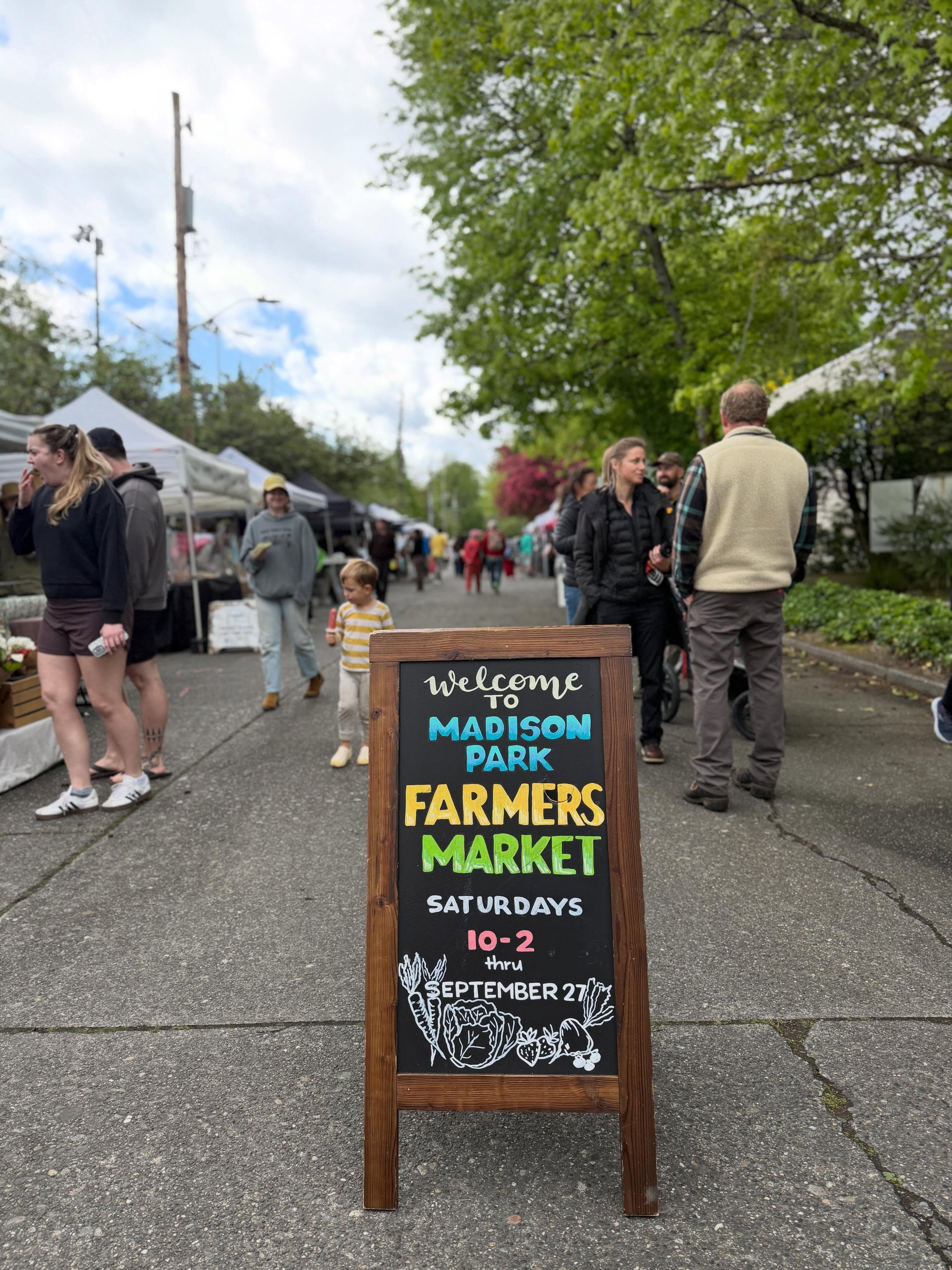 Today is the day!

The Madison Park Farmers Market is officially open and ready for you to get your market haul on!

Farm fresh veggies, pizza, meat, eggs, baked goods, popsicles, flowers, we have it all just waiting for you today!

We can&rsquo;t wa