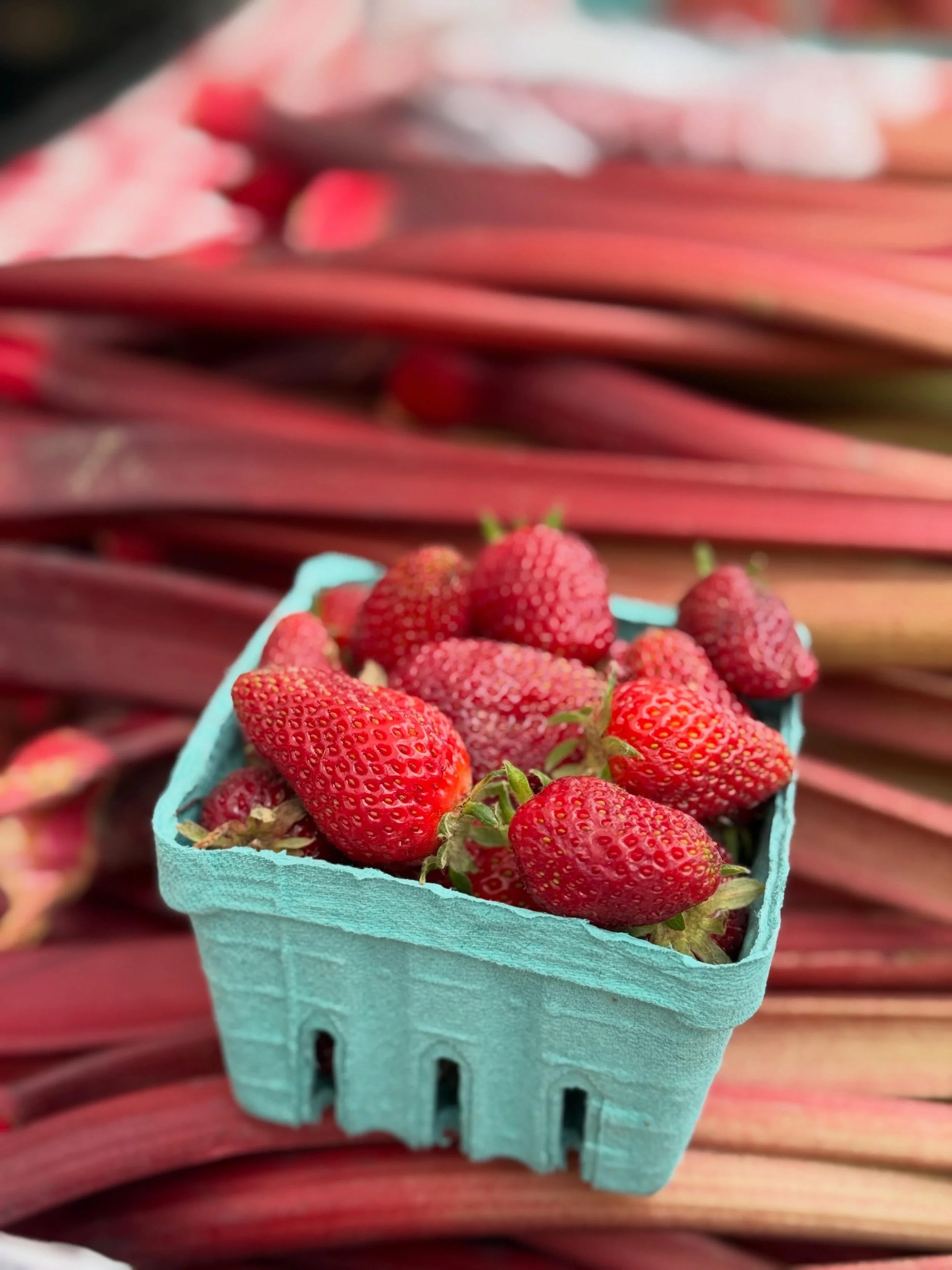 The sun is out and so are the first strawberries of the season! 

Get down to the Ballard Farmers Market and get that berry good market haul you&rsquo;ve been craving since last summer!

#ballardfarmersmarket 
#farmersmarket 
#supportlocal 
#seattle 