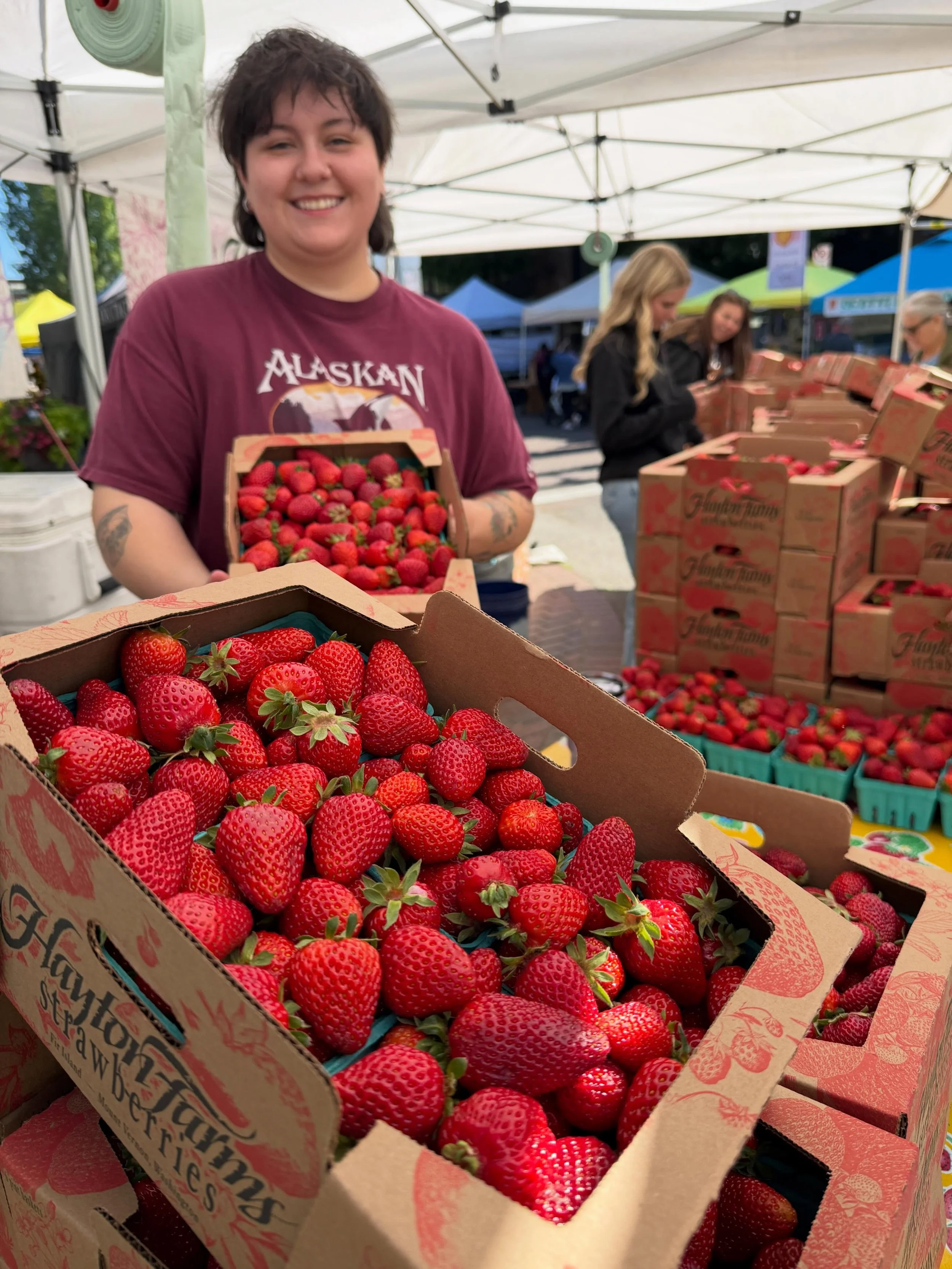Berry and cherry season has arrived at the Ballard Farmers Market! 

Come get that early summer market haul your tastes will thank you for!

#ballardfarmersmarket 
#supportlocal 
#knowyourfarmer 
#seattle 
#summervibes