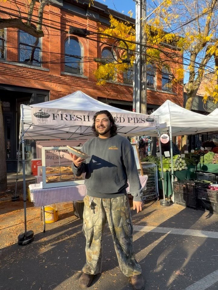 Who doesn&rsquo;t love a delicious @piebirdbakeshop pumpkin pie&hellip;and don&rsquo;t sleep on the equally delicious (watch until the end) banana cream pie!

Get yourself your own delicious pie from them today at the Ballard Farmers Market!

#ballar