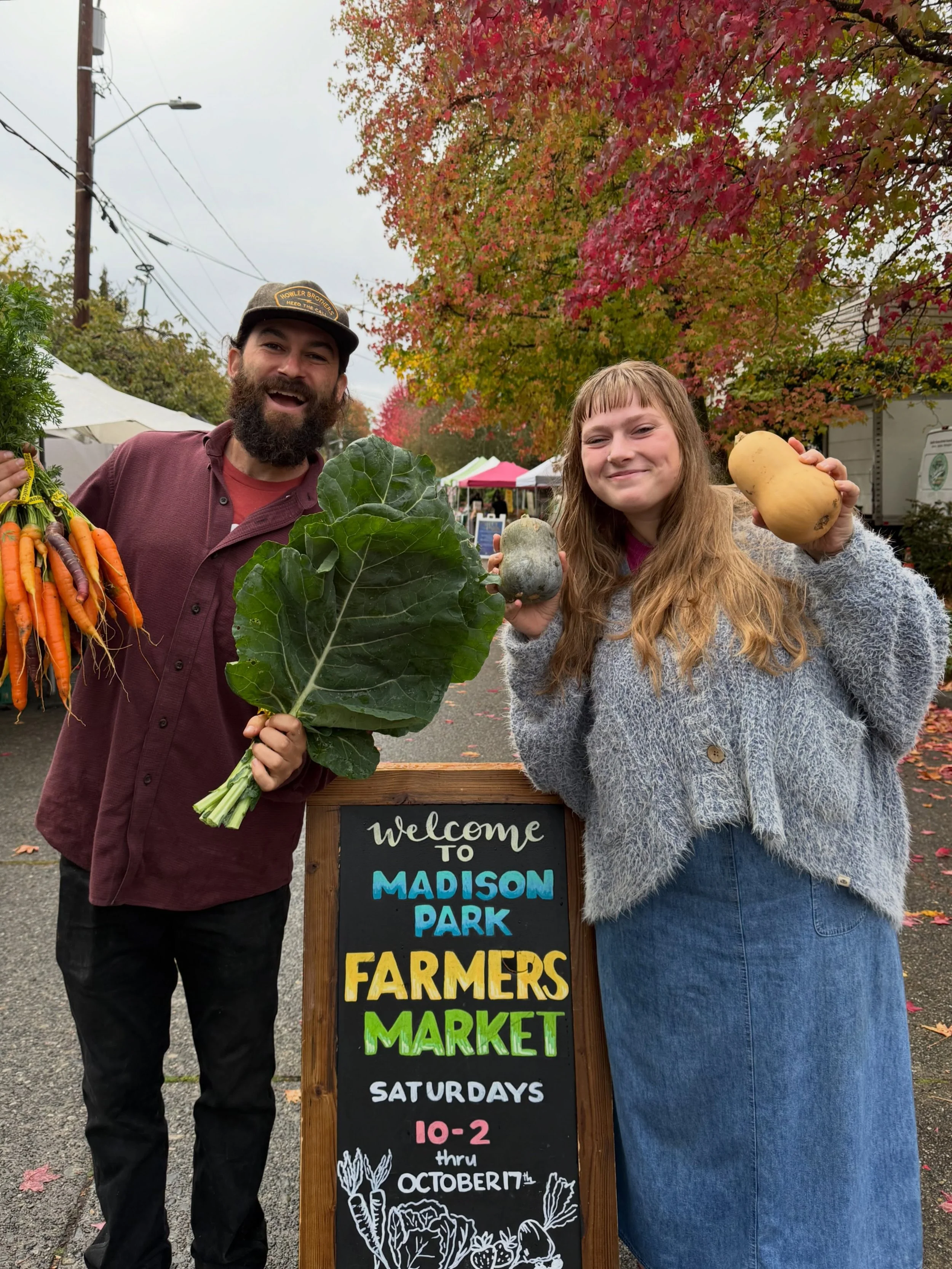 IT&rsquo;S THE LAST DAY OF MADISON PARK FARMERS MARKET! 🍎

Stock up on all your autumn groceries while you can. We&rsquo;ll be here until 2! Thanks for a fabulous second year Madison Park!

#seattle #farmermarket #eatlocal #madisonpark #knowyourfarm