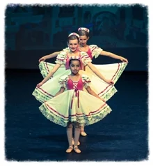 Dancers in 2014 Aladdin!
