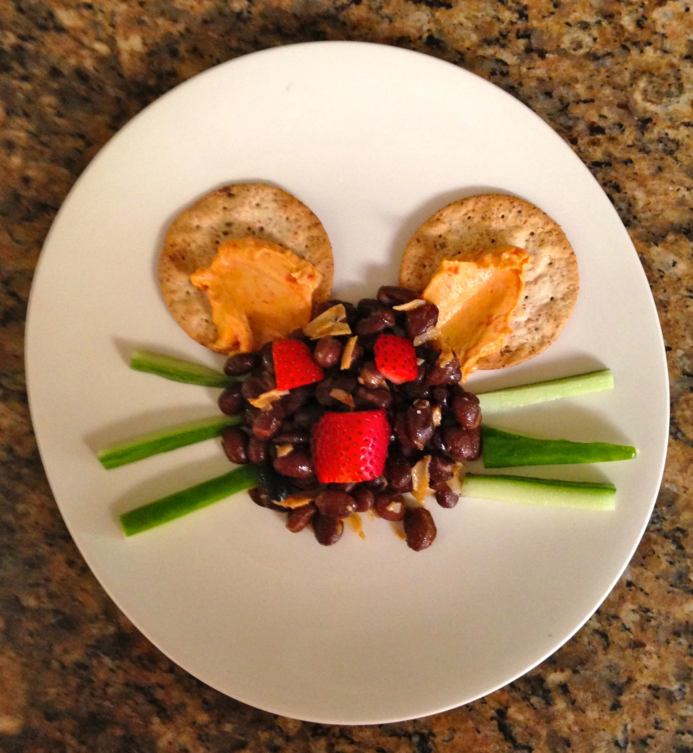 Sarah's Saltie gets the cutest plate ever award for her Alliyum and black beans.
