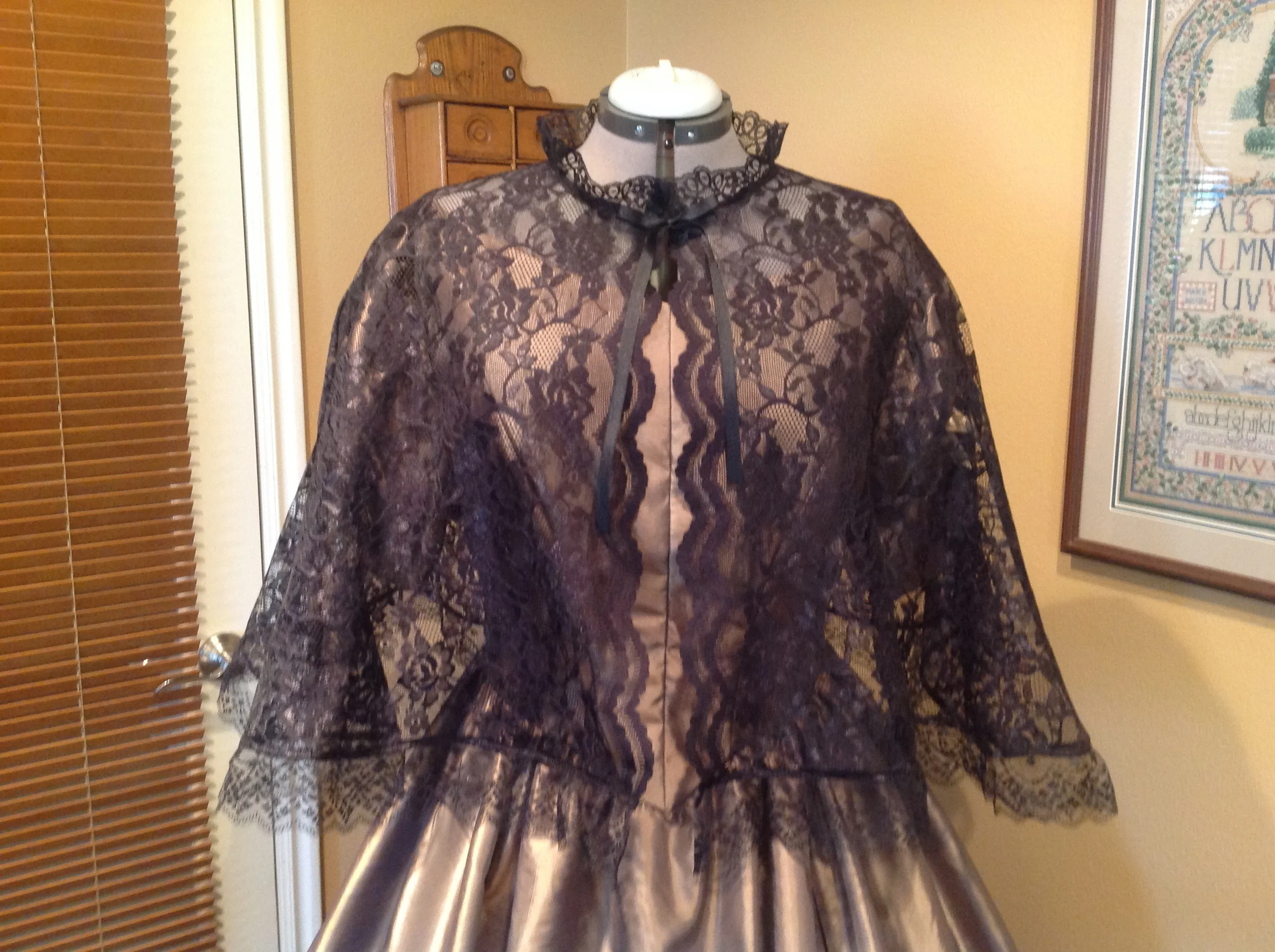 Black Lace Capelet  Civil War Ball Gowns