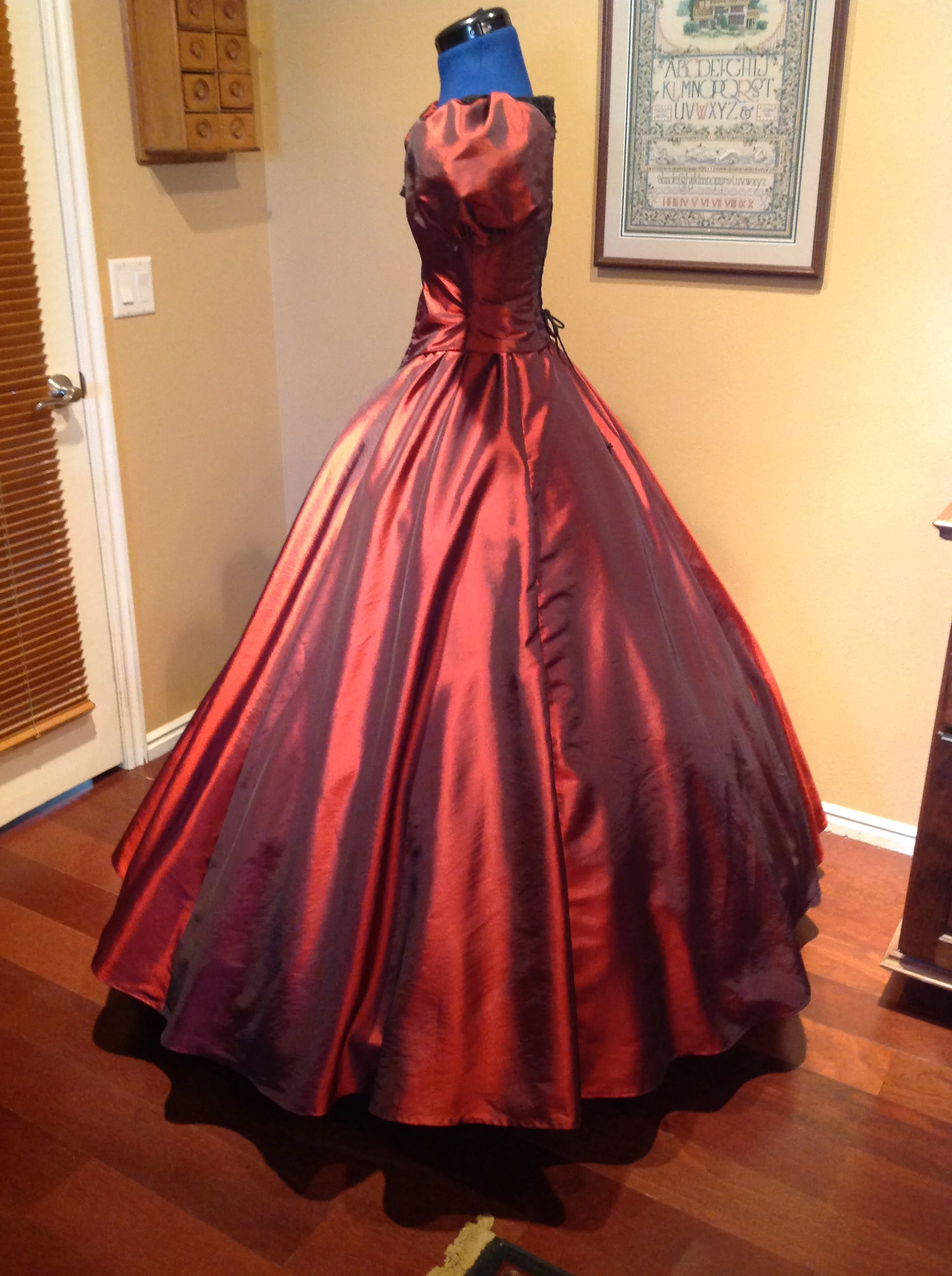 2red dress left side.JPG