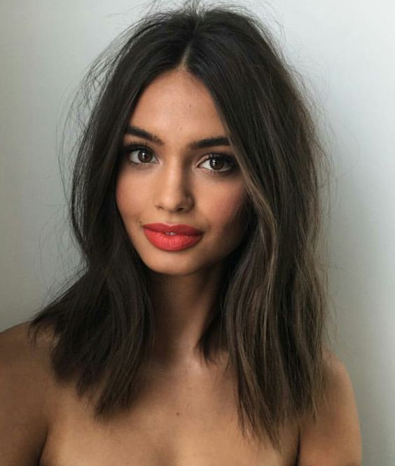 Currently growing out my bangs with the dream to have hair just like her