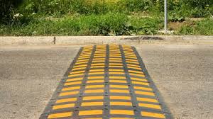 05_speedhump_08.jpeg