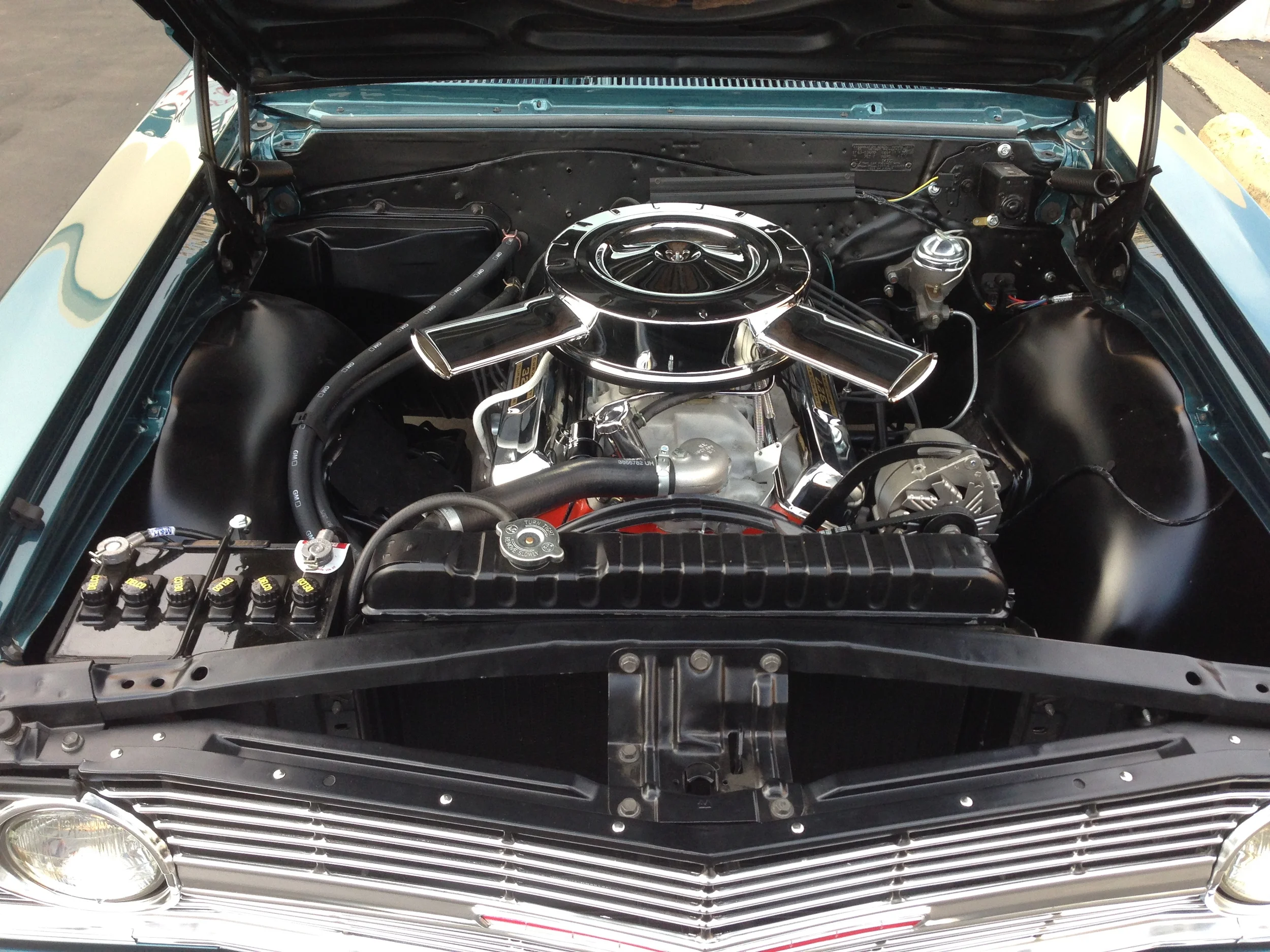  350 Horse 327 corvette motor, numbers matching. 