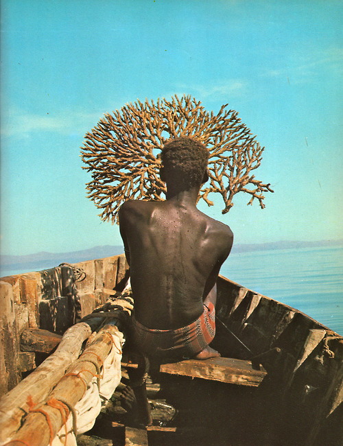 Edition Delroisse was a publisher in the ’70s that specialized in traveling and photographing the world. This shot is from their series on Djibouti in the ’70s/ ’80s.
