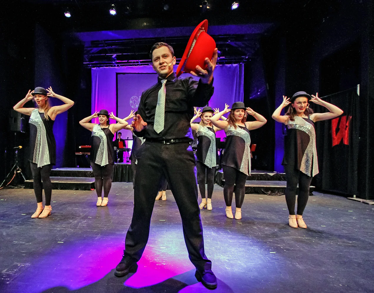 Wisconsin singers will “razzle dazzle” you!