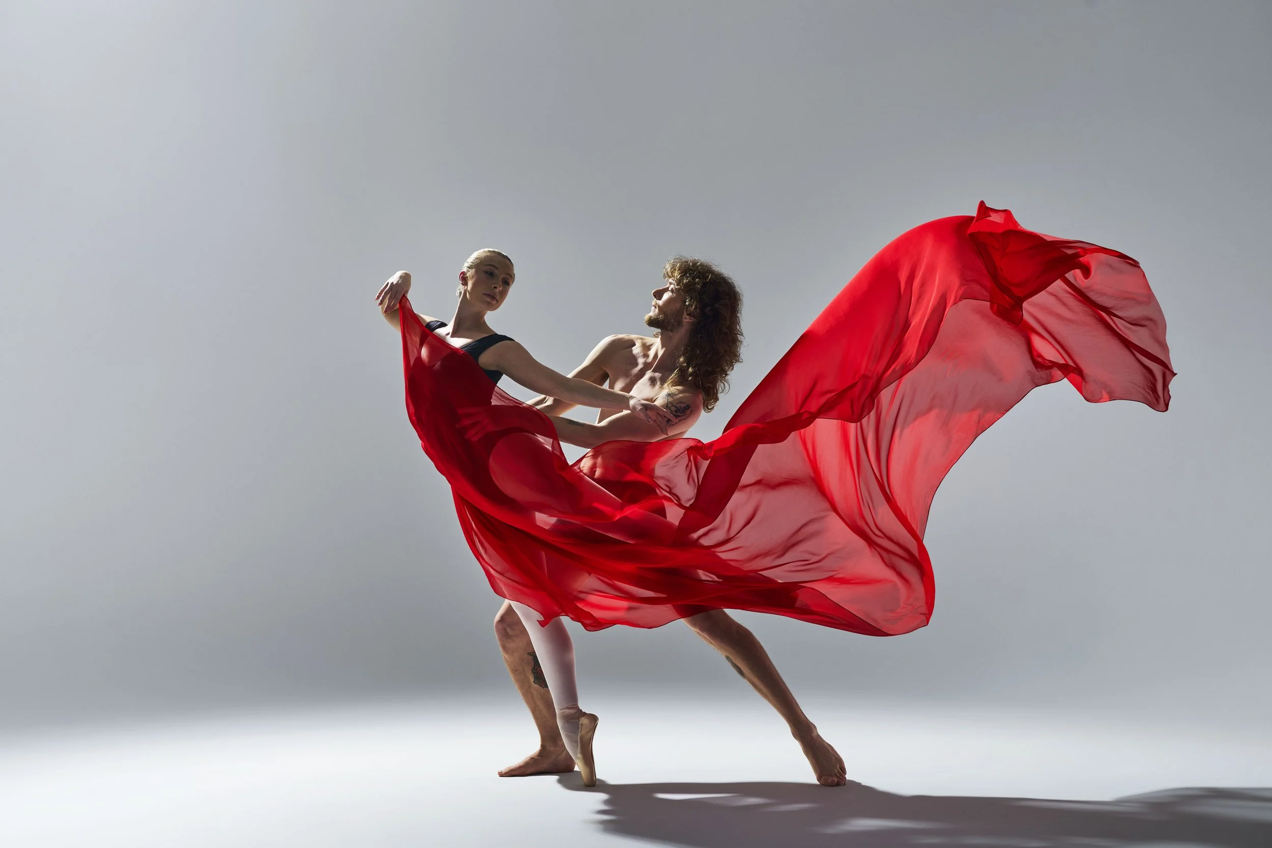 251010_Canon_Dance_White_Set_3233 R1.jpg