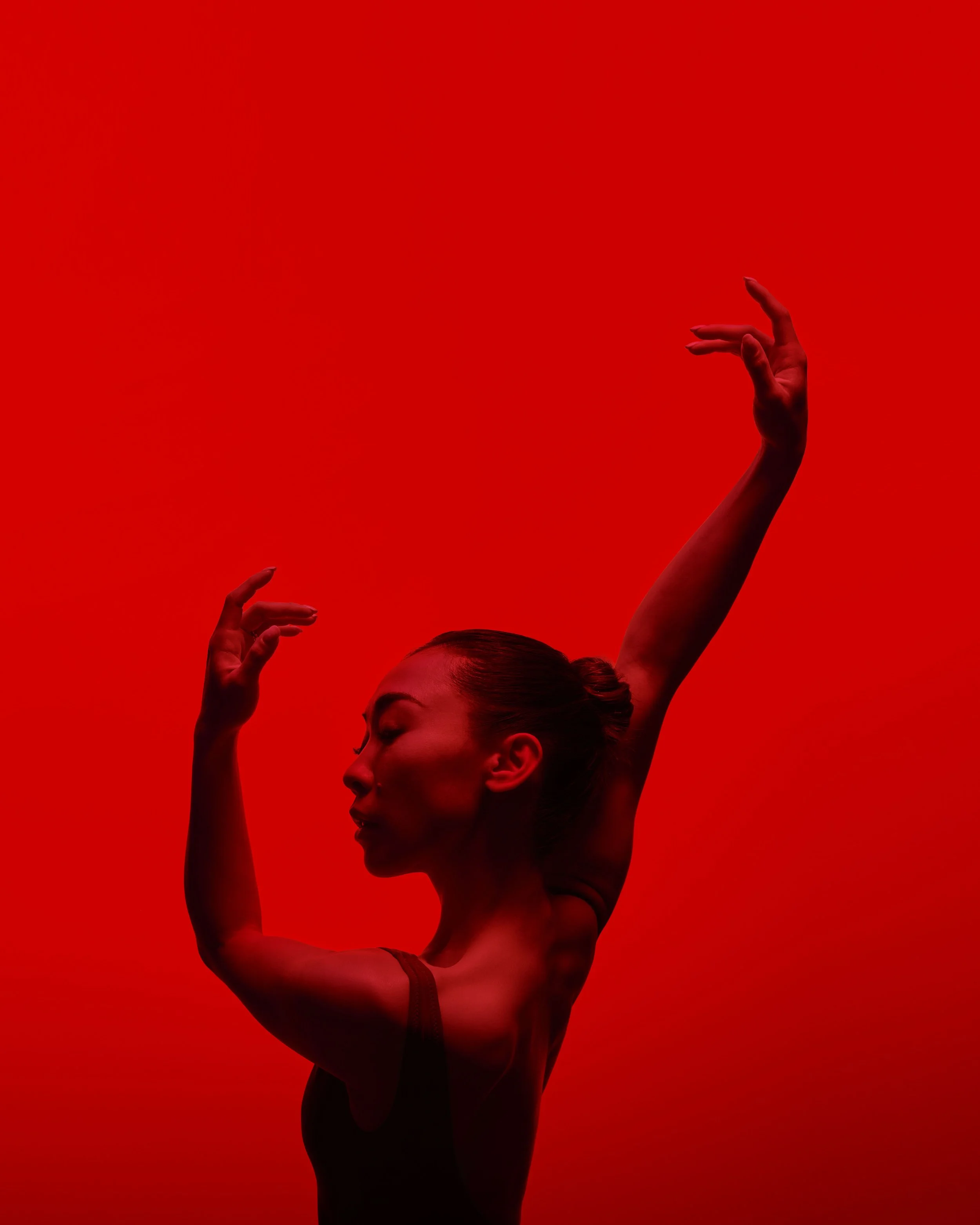 251010_Canon_Dance_Red_Set_3409.jpg
