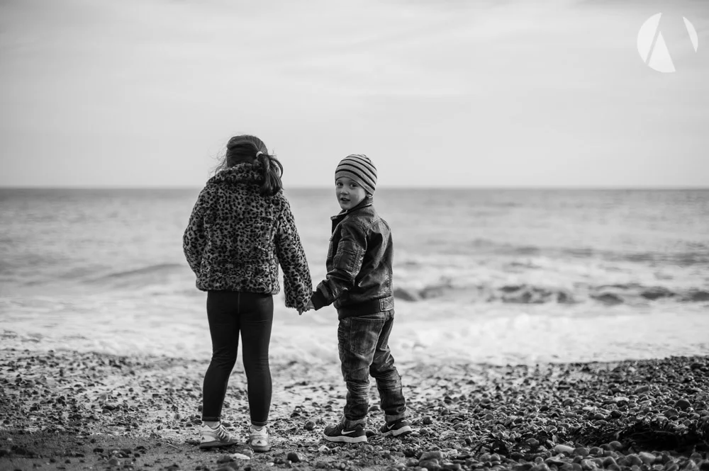 Intimate&nbsp;portraits on the beach
