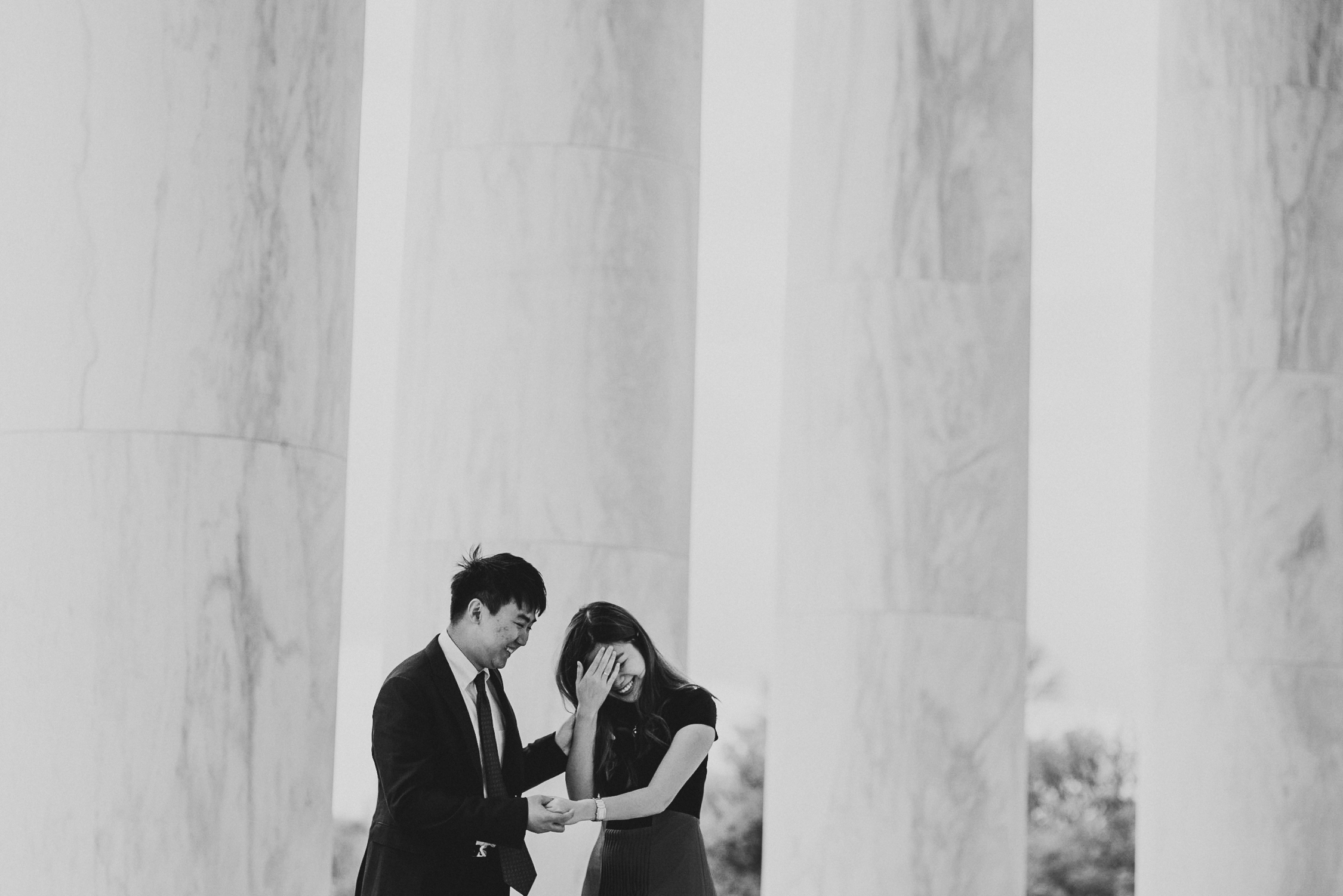  Creative engagement photographer Lincoln Memorial 