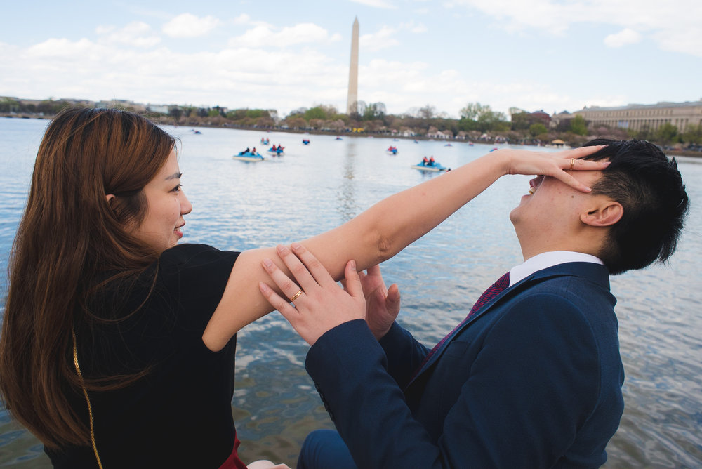  Creative engagement photographer Lincoln Memorial 
