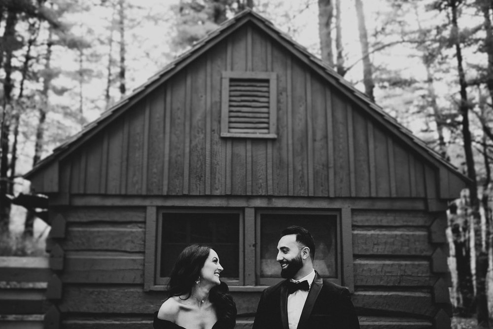  Shenandoah national park engagement pictures at tunnel parking overlook 