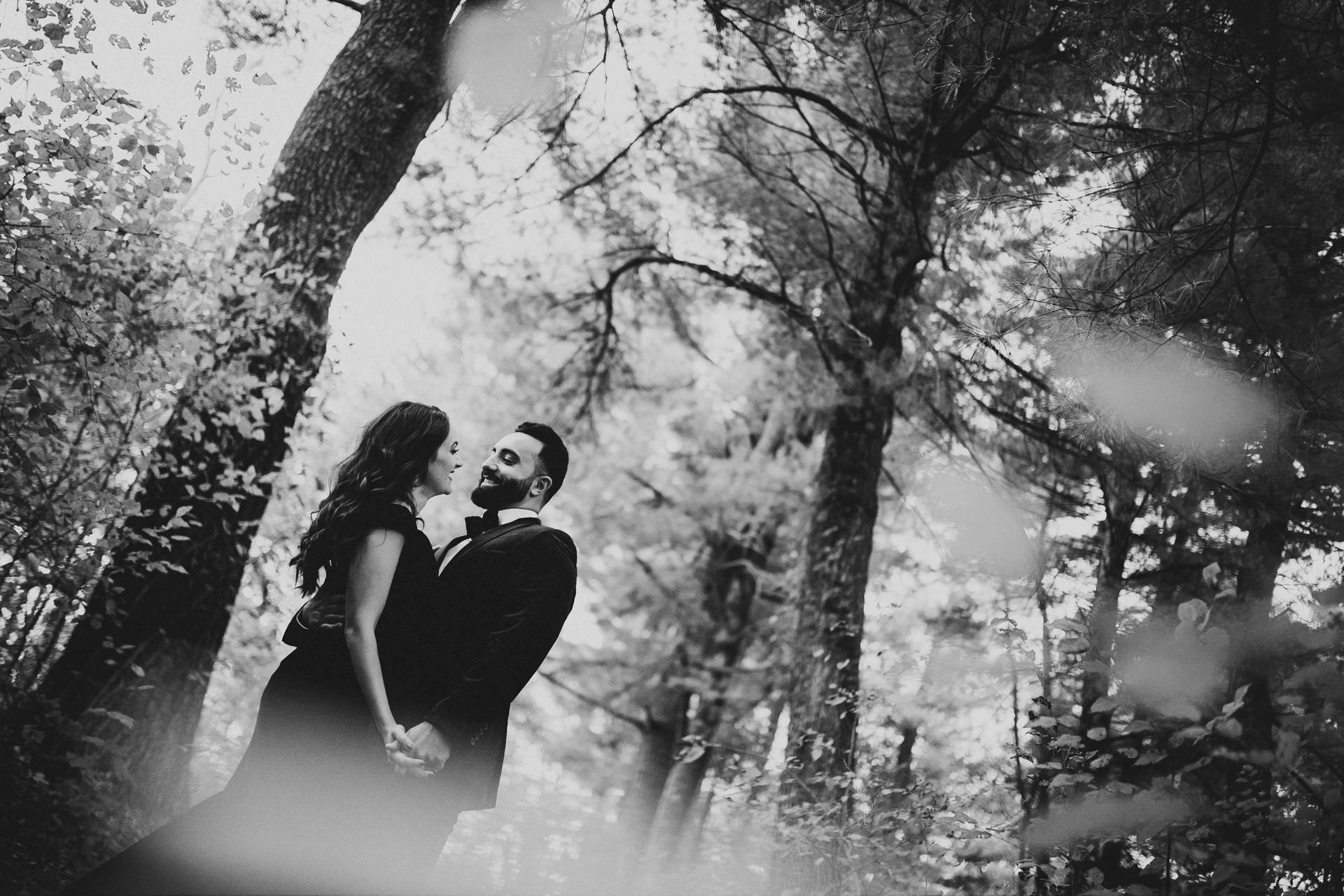  Shenandoah national park engagement pictures at tunnel parking overlook 