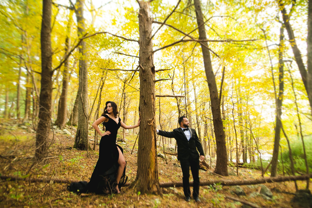  Shenandoah national park engagement pictures at tunnel parking overlook 