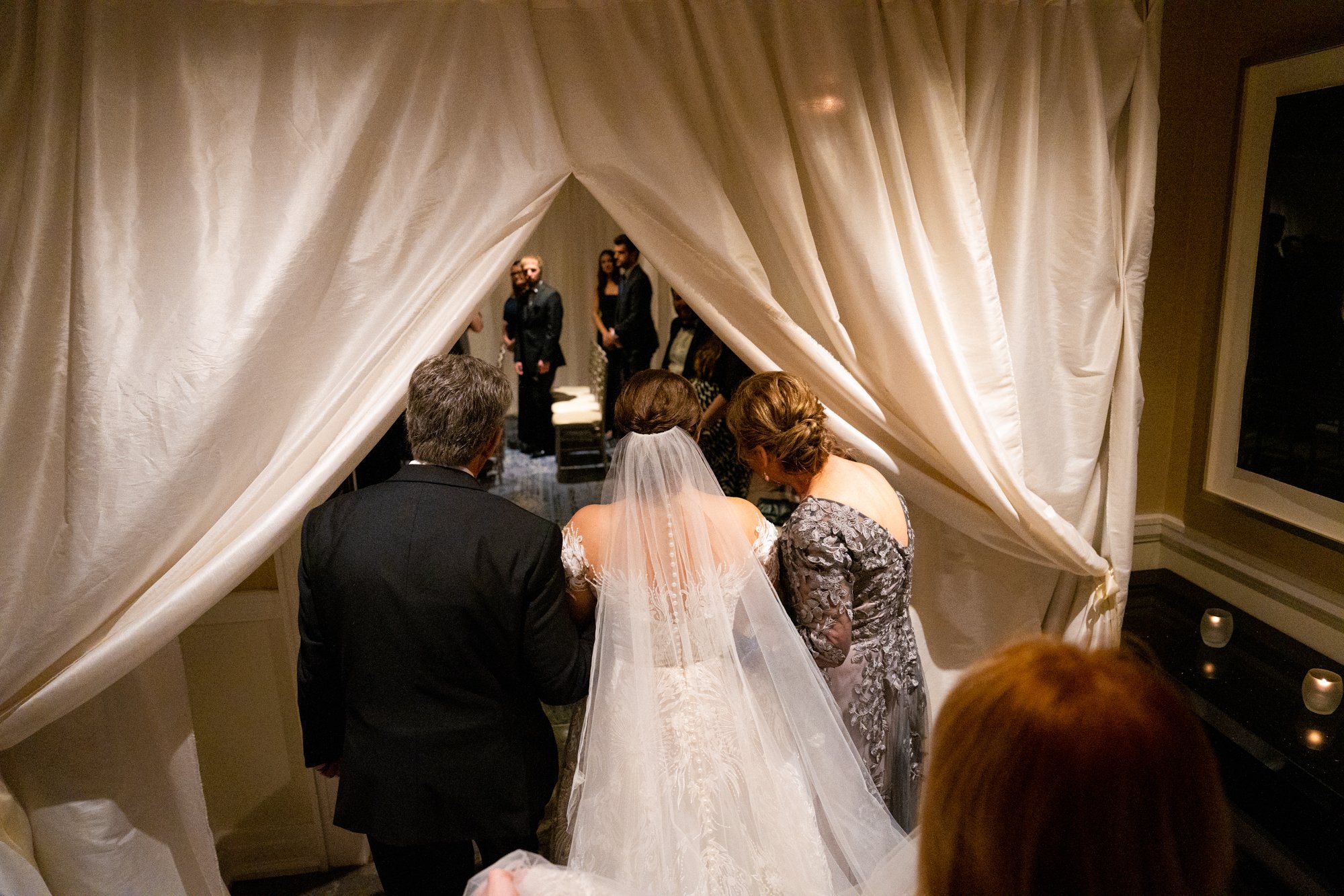  Four Seasons Hotel Washington DC Jewish Wedding by the best wedding documentary photographer Mantas Kubilinskas 