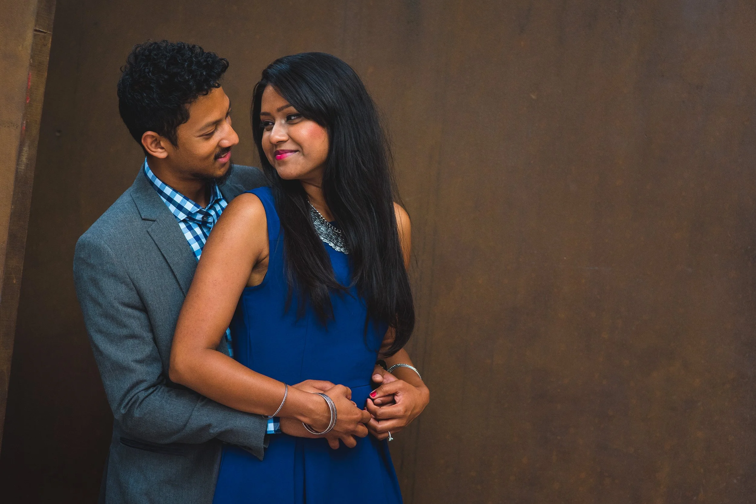 couple-embracing-rust-wall-national-gallery.jpg