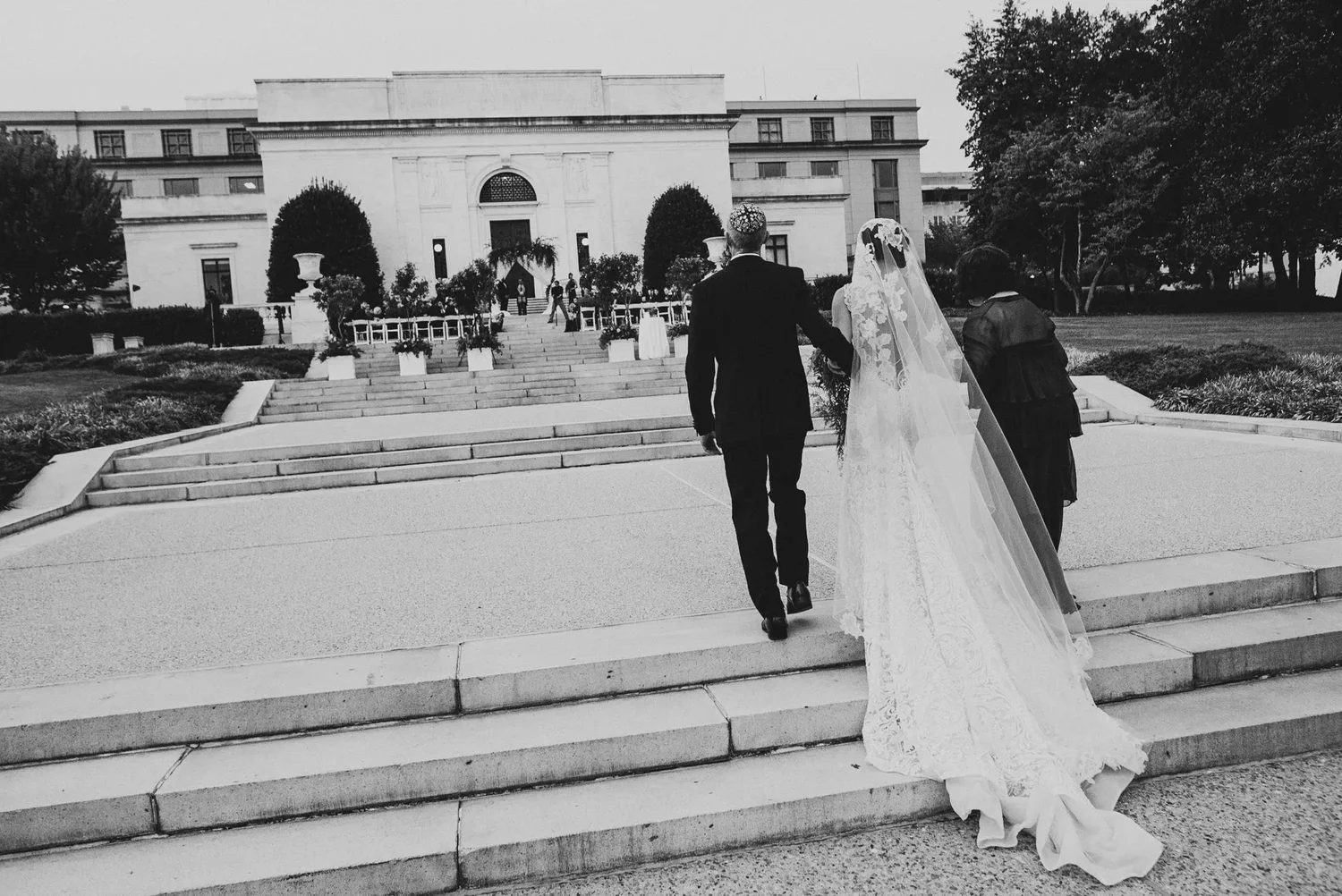 Outdoor wedding reception at Potomac View Terrace in Washington DC