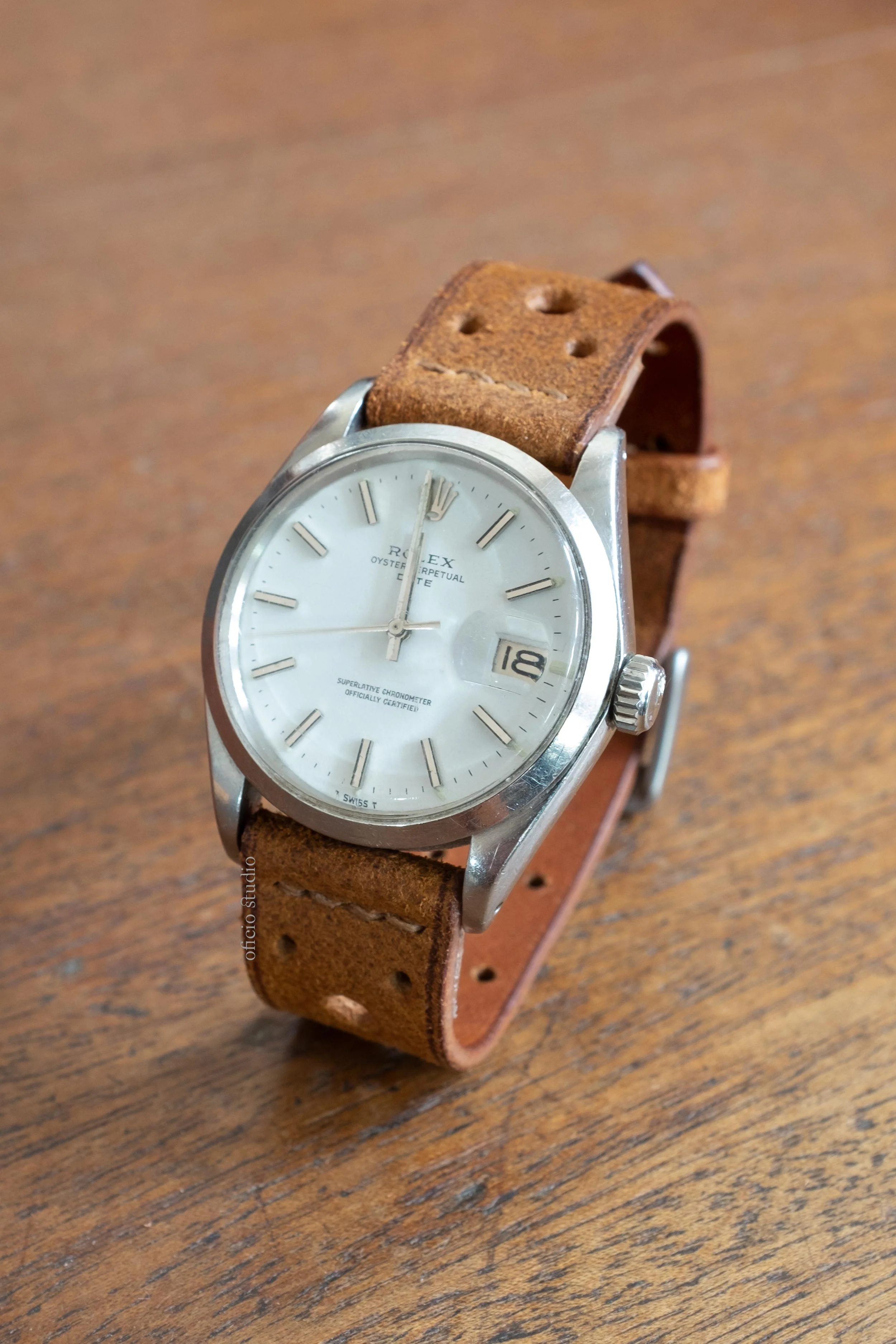 OficioStudio_WatchStrap_Suede1.jpg