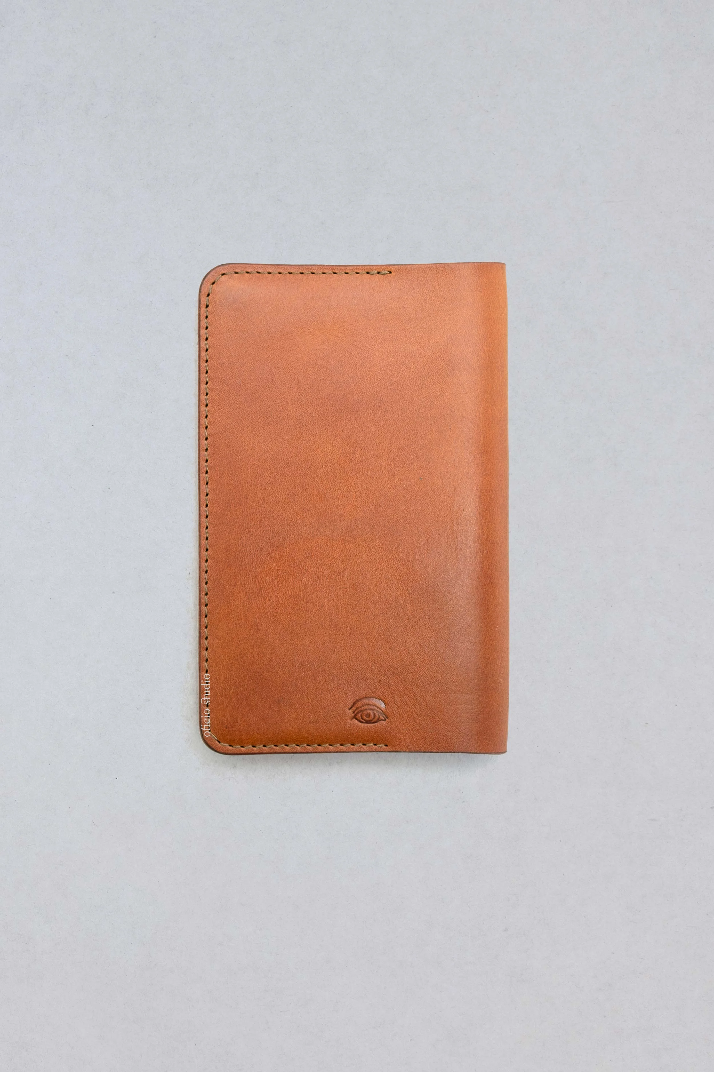 Oficio_Studio_LeatherNotebookCover_Honey2.jpg