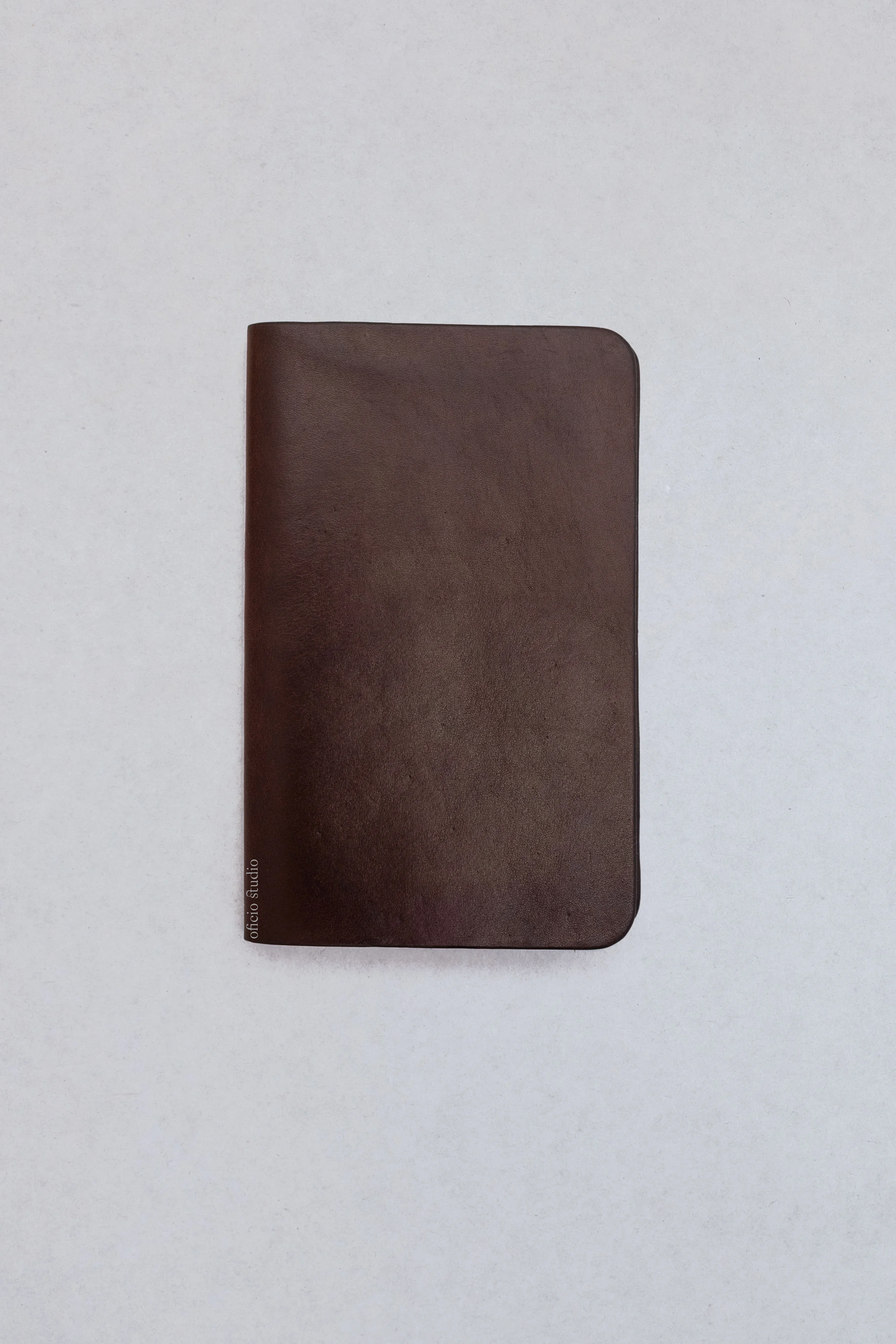Oficio_Studio_LeatherNotebookCover_DarkChocolate1.jpg