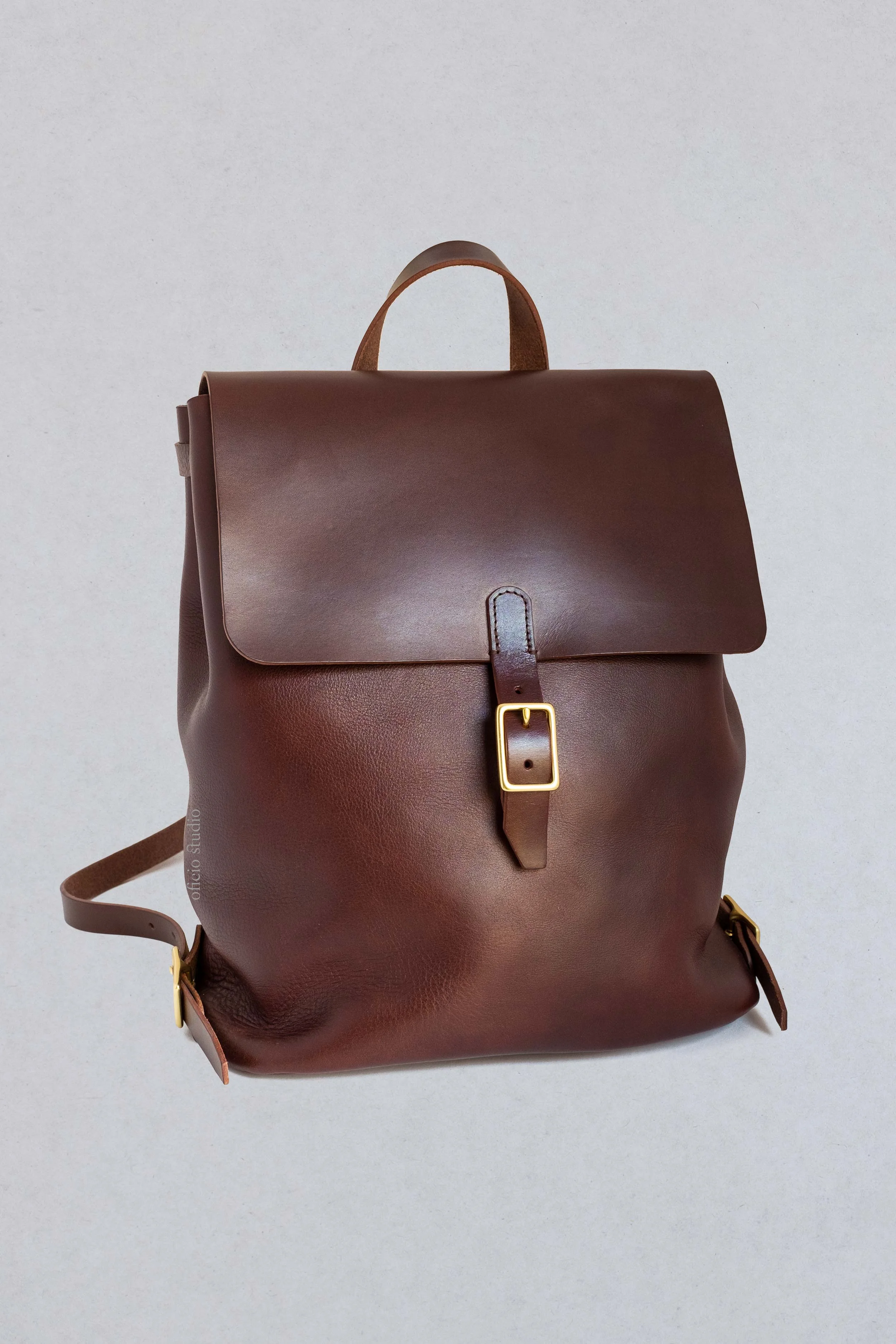 Oficio_Studio_WalkerBackpack_DarkChocolate1.jpg