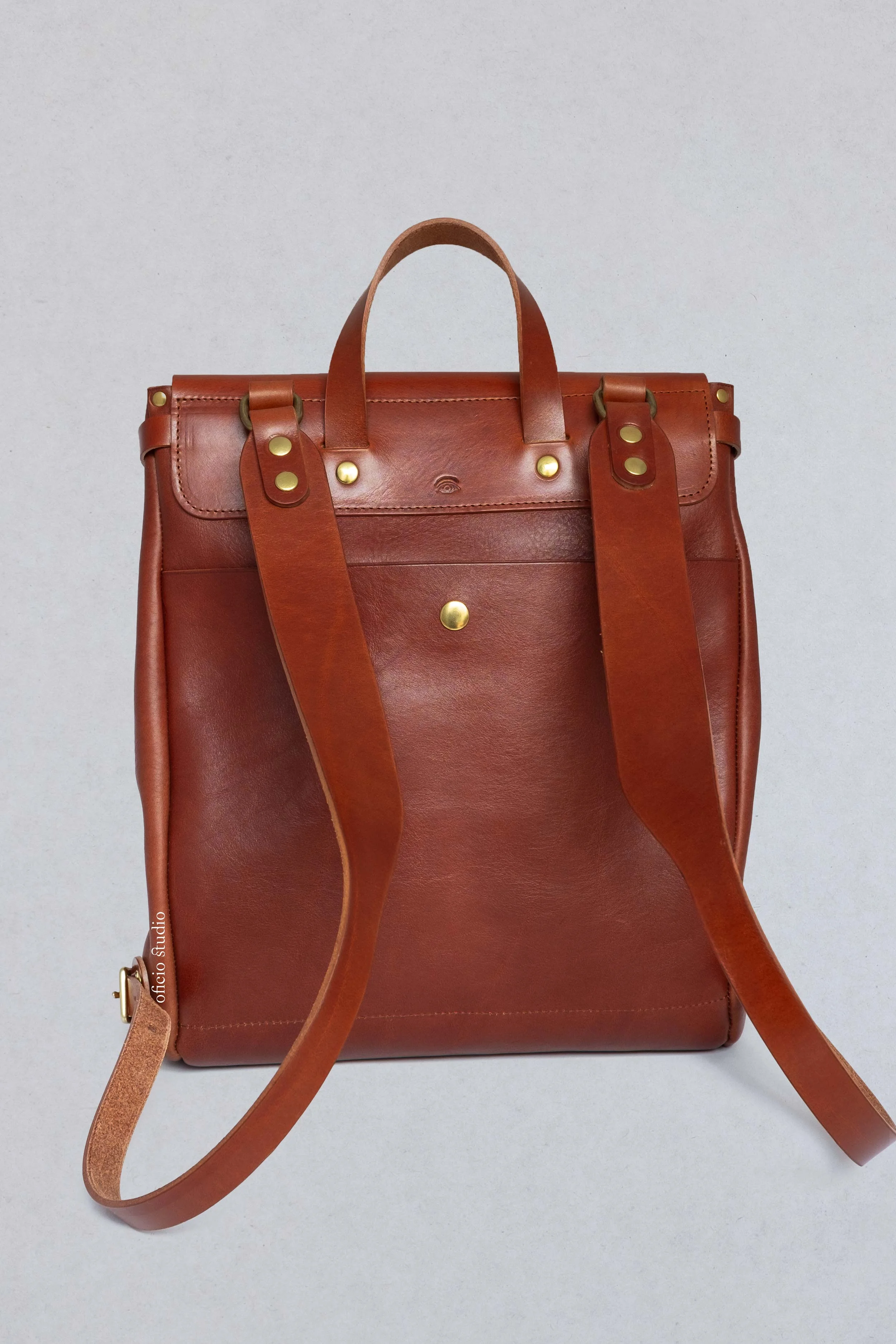 Oficio_Studio_WalkerBackpack_Tobacco2.jpg