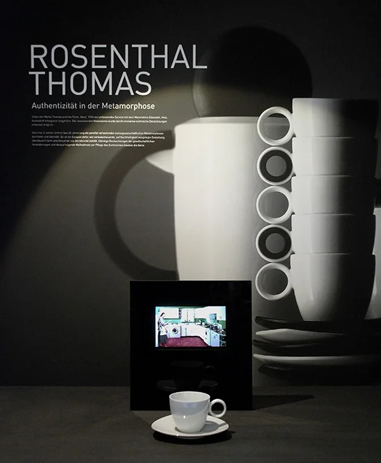 yellow design gmbh Ausstellung (on a) Journey-Rosenthal