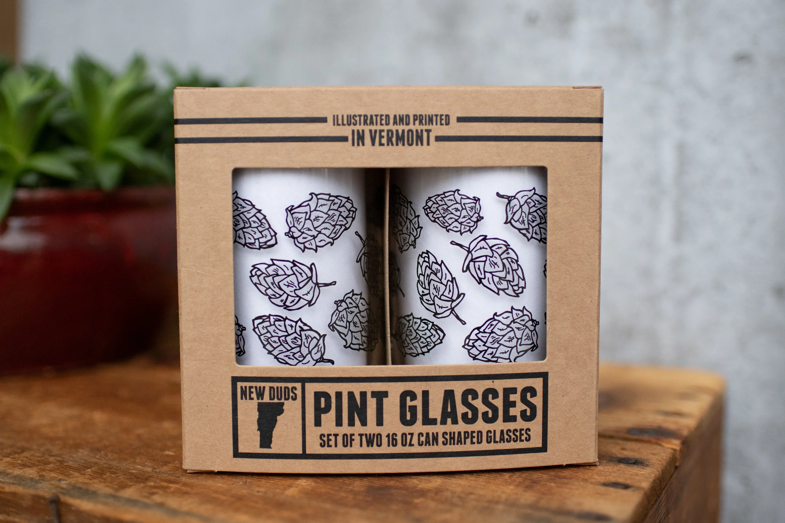 GSHOP01 : Min. 2 Sets: $12 per set Hops design glass set Includes two 16oz can shaped pint glasses in a gift box USA MADE