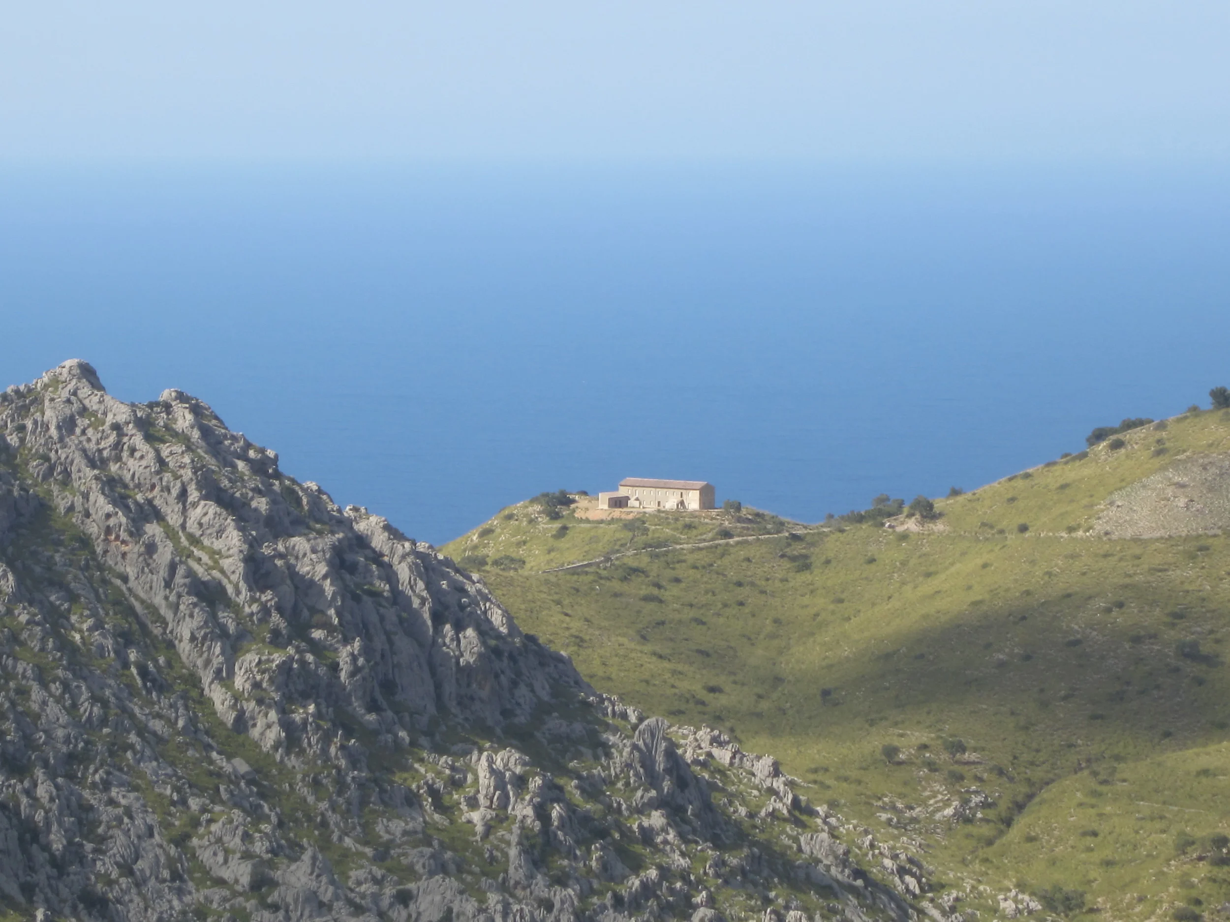  The Germans and English Love Mallorca: But Apparently Not Each Other