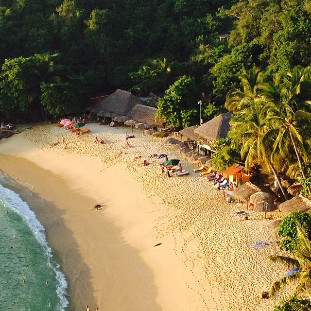 PUERTO ESCONDIDO: A DAY AT CARRIZALILLO