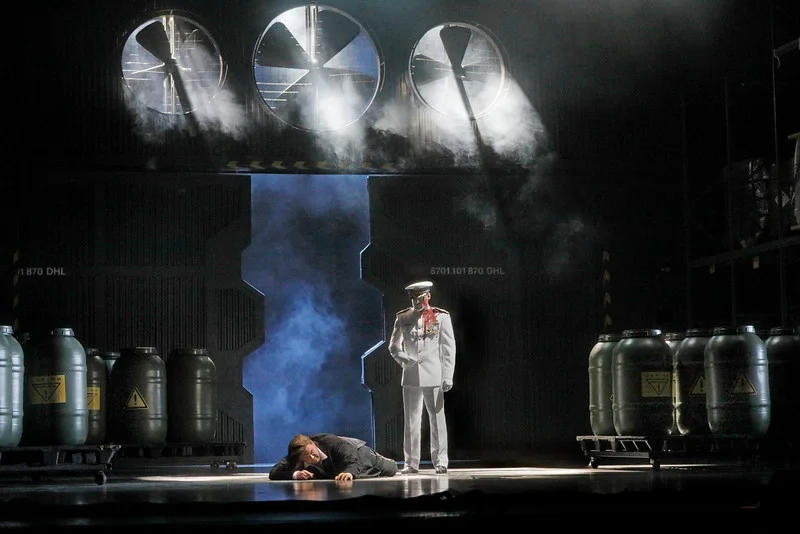 The ghost of Tristan's father appears to a wounded Tristan in Act II