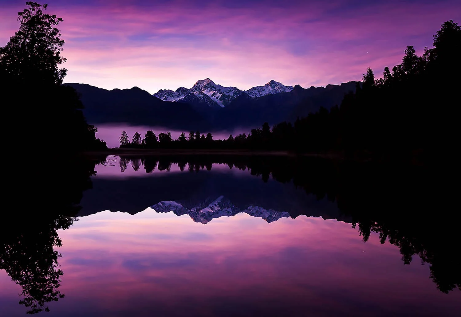 Lake Matheson, New Zealand.