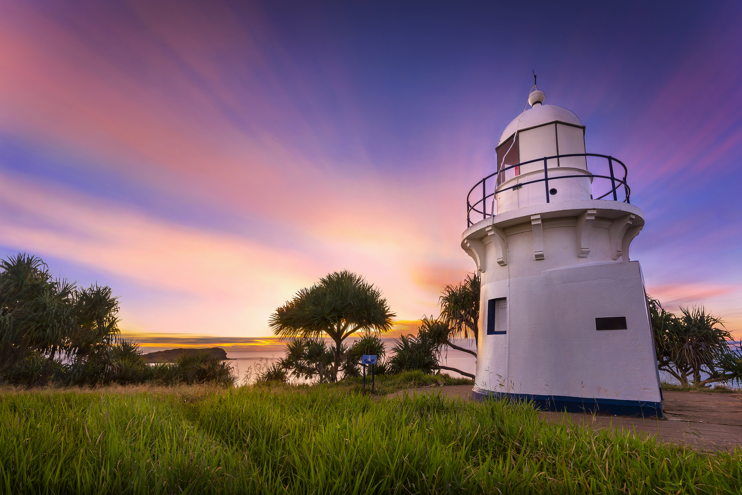 Fingal+Head+Lighthouse+#1,+NSW.+Australia.jpg