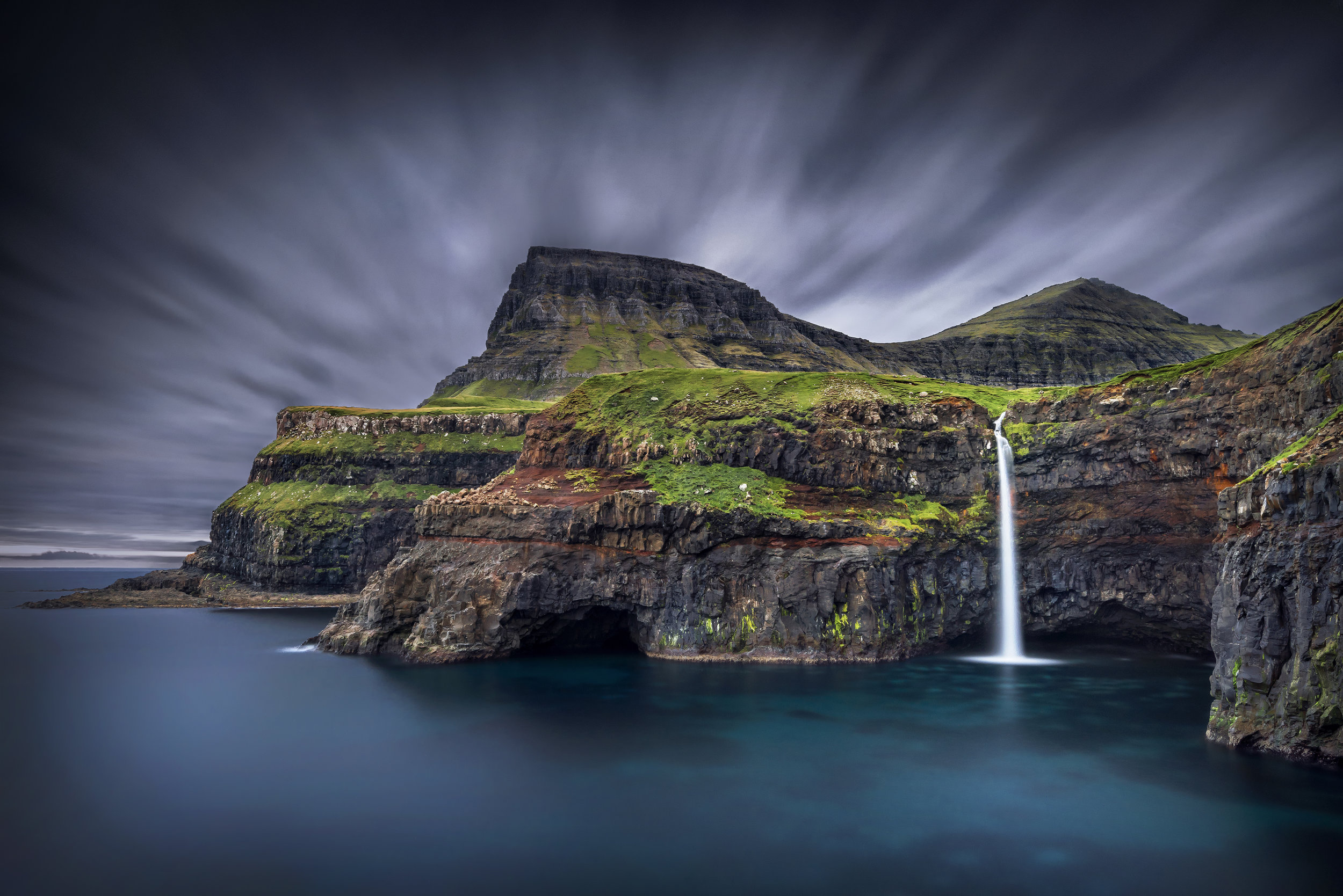 Gásadalur,+Faroe+Islands.jpg