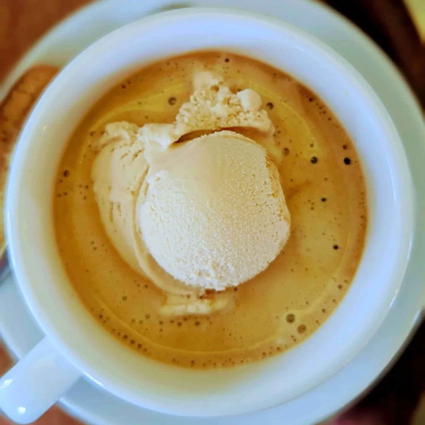 Just a friendly reminder that from tomorrow, Monday 26th  of January, we will be open EVERY DAY, 9.30am-6pm.

That means that tonight is our last night closing at 9.
We had some big big nights in the last month: thank you!
It is really never too earl