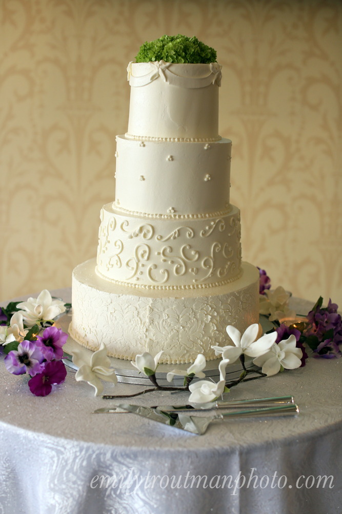 Beautiful June Wedding White Clay Creek Country Club Emily