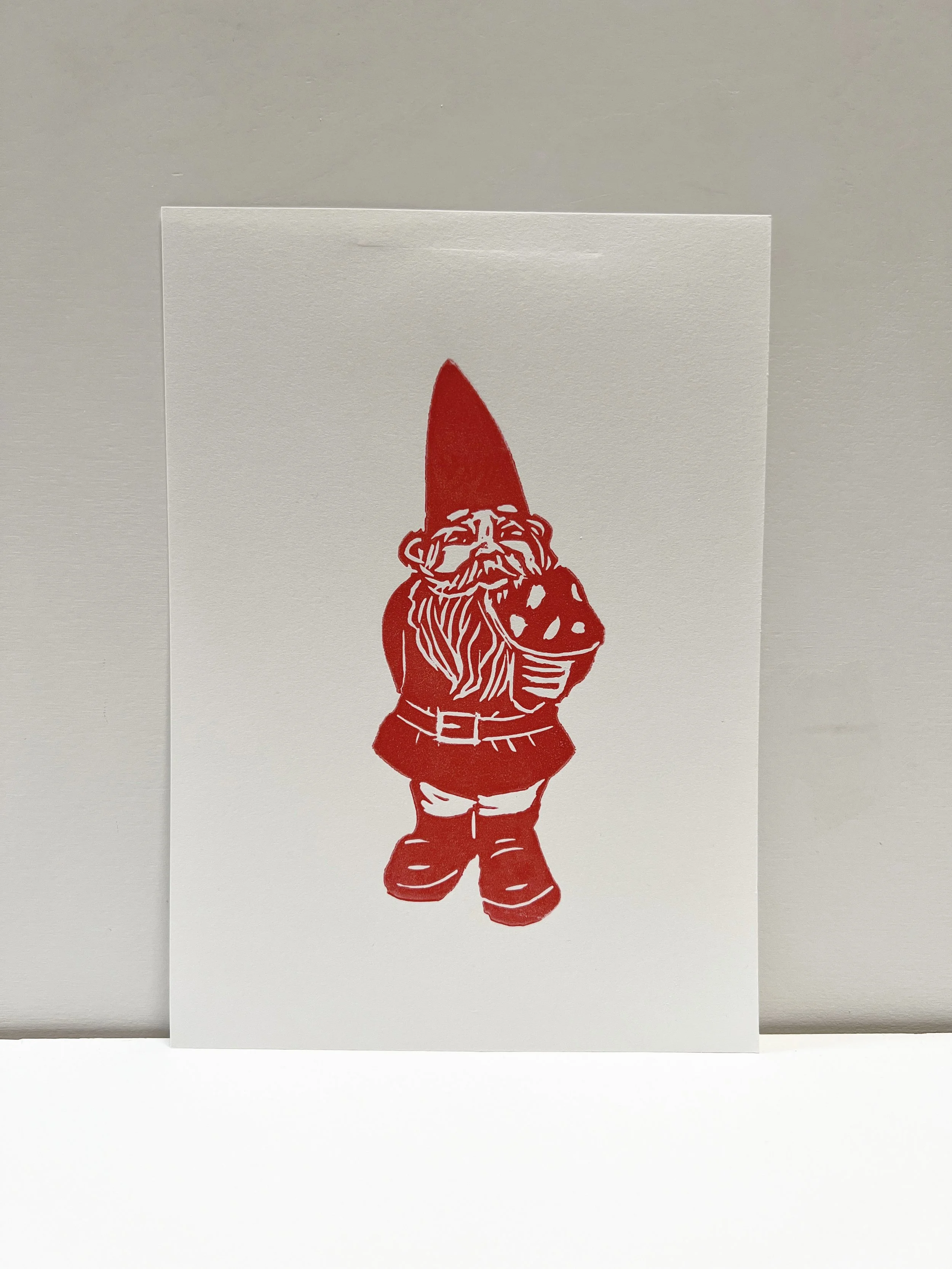 red gnome.jpg