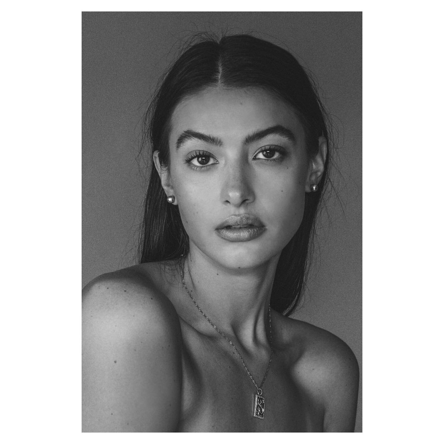 @kat_martenet ✨
&bull;
&bull;
&bull;
&bull;
&bull;
#shootfilmnotguns #femalephotog #studio #womeninphotography #wip #beautyshot #fashion #studio #beauty #newyork #model #portrait #blackandwhite #portraitphotography #nikon #profoto #nikonphotography #