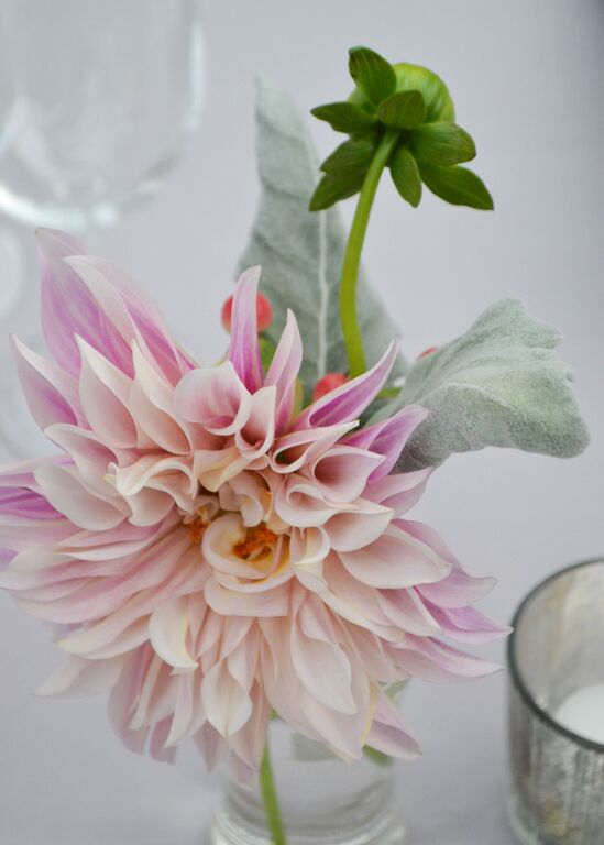 Cafe Au Lait pink dahlias in bud vase. Rosehip Social. Foundry LIC Wedding.
