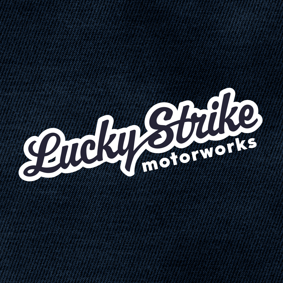 Luckstrike-model-blue2.gif