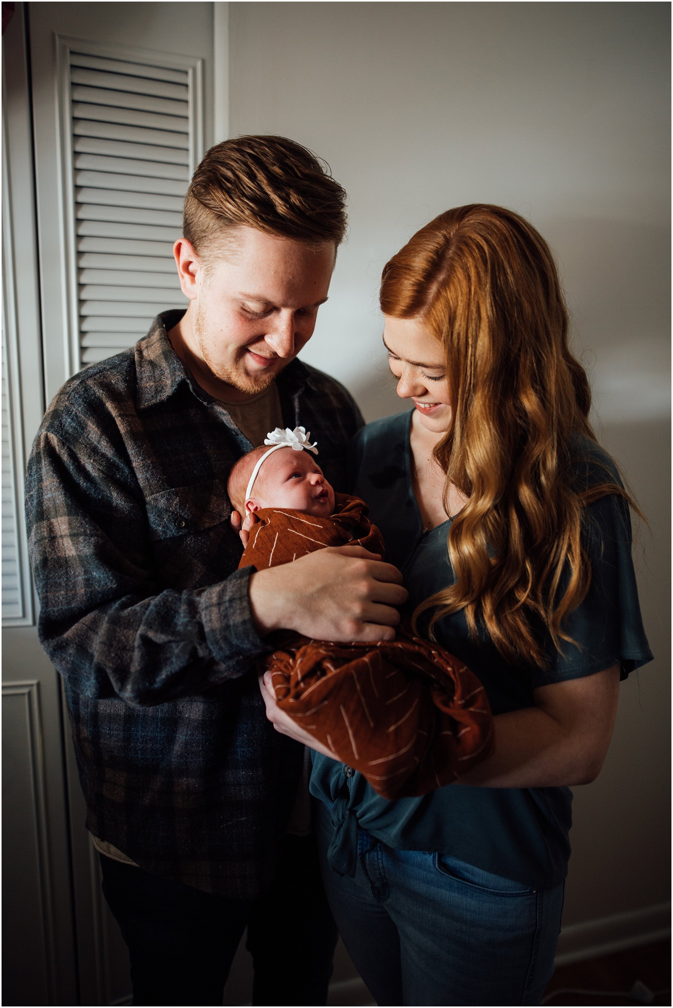 Kelly Lovan Photography | southern indiana newborn photography | newborn photography posing  | parenthood photography 