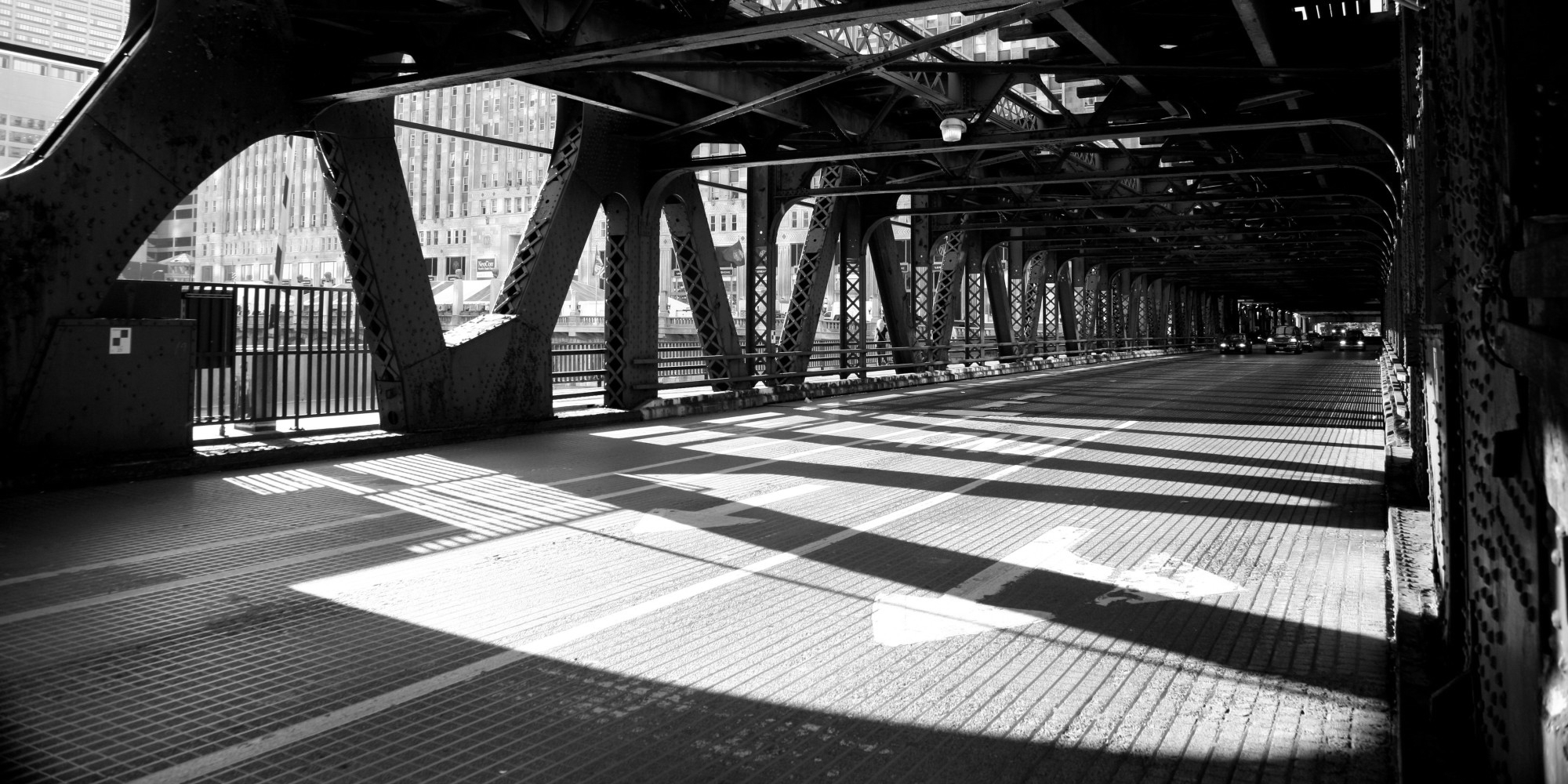 BC-WELLS-STREET-BRIDGE-CHICAGO-facebook.png