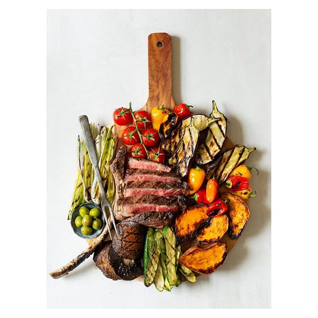 Why would someone think this is to share?? 🙄
/\/\\/\/
Follow @moshewulliger to Stay Hungry&trade;
/	\	/	\	\	/	\	/
Styled by @reneemullerstyling
For @familytable_mishpacha
/	\	/	\	\	/	\	/
#chacuterie #meat #lamb #veganlife #vegetables #tomato #pepper