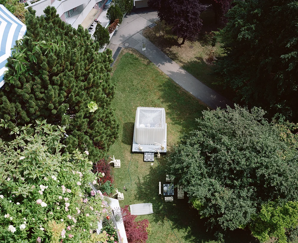 Film9766_05.jpg